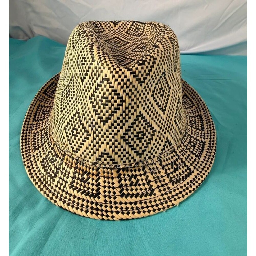 Woven straw fedora